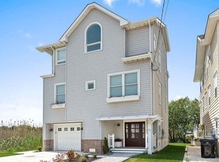 14 Randolph Ave, Strathmere, NJ 08248