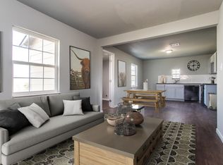 300 S 3rd St, Bonham, TX 75418