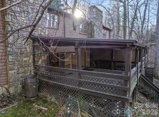 36 Mulberry Ln, Maggie Valley, NC 28751