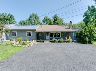 19 Holland Rd, Wales, MA 01081