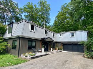 5221 S Poplar Dr, Columbus, IN 47201