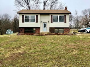 2319 Oakbriar Meadows Dr, Festus, MO 63028