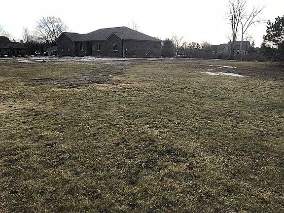 2nd image of 35483 Pine Crest Ct #1