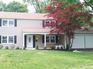 21 Spring St, Somerset, NJ 08873