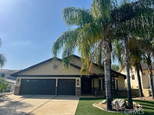 23163 Continental Dr, Canyon Lake, CA 92587
