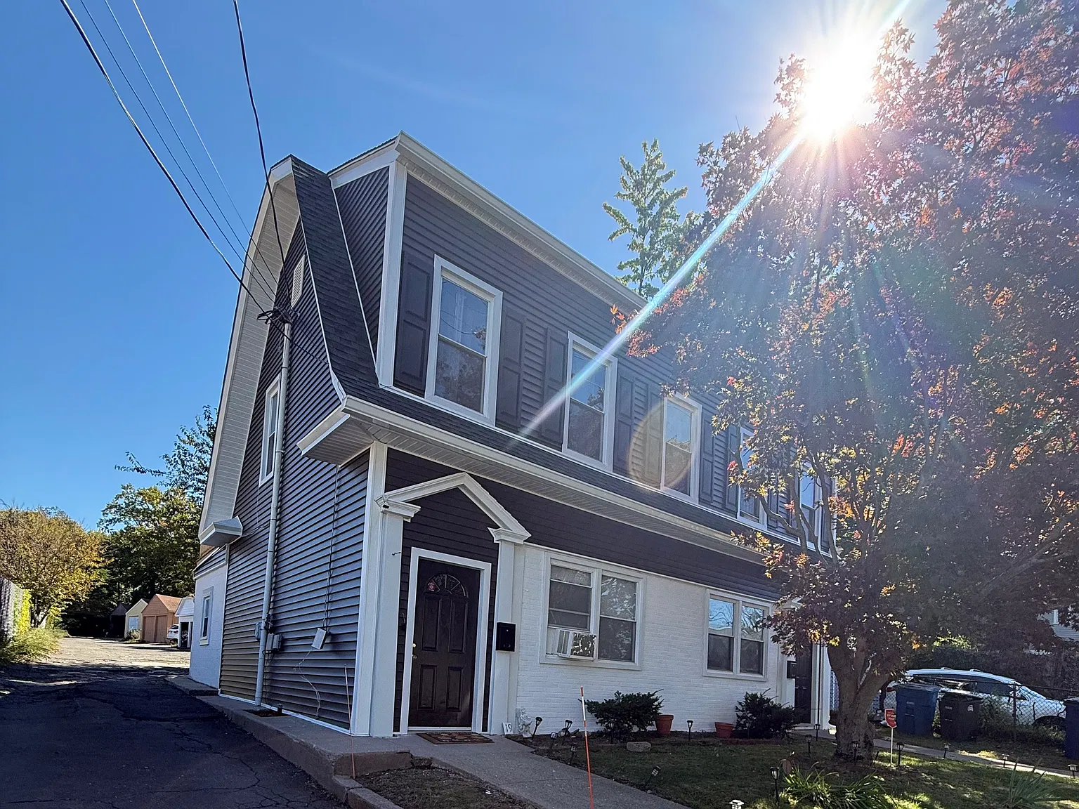 1 bed, 700 sqft, $1,800 — Photo 1