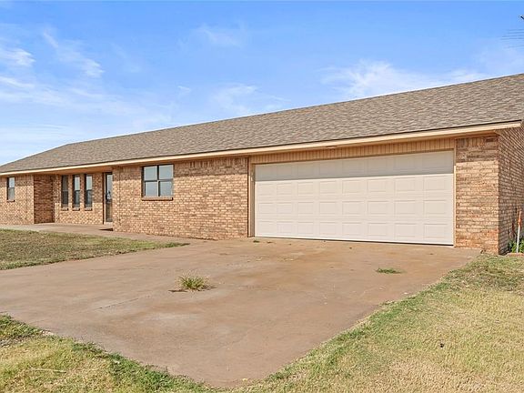 3rd image of 81613 N 2520th Rd