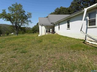 1537 Mountain Fork Rd, New Market, AL 35761