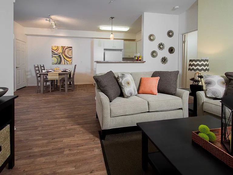 Avila Apartment Homes — Photo 50