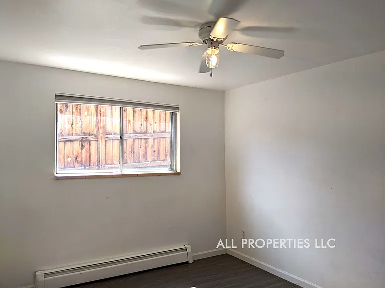 919 3rd St #2 — Photo 14