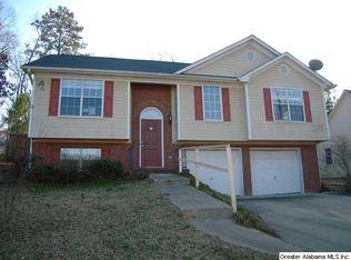 1015 Hickory St, Moody, AL 35004