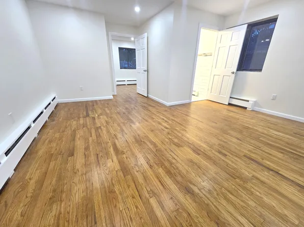 79-18 Astoria Boulevard image 10 of 19