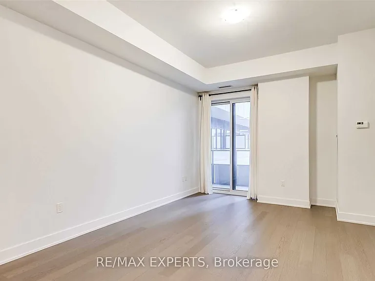20 Shore Breeze Dr #450 — Photo 21
