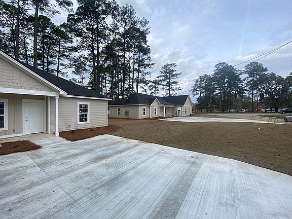 2nd image of 2304 Mimosa Dr