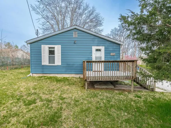 1525 S Maxwell St, Bloomington, IN 47401