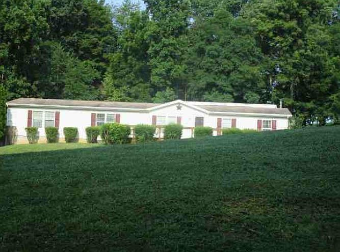 2nd image of 2825 Palomino Rd NW