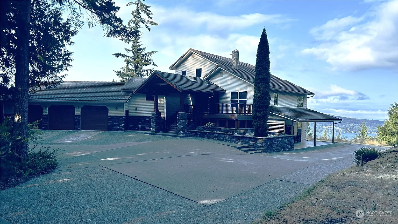 3450 Sheridan Trail photo 1