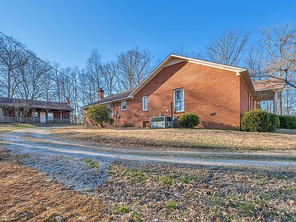 4th image of 729 Rabbit Trail Rd