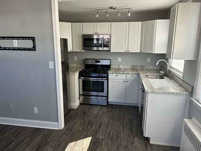 841 Eaton Rd #2 — Photo 6