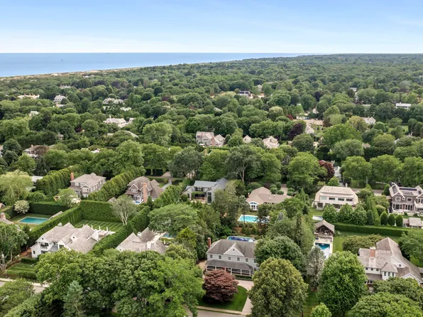 66 Miankoma Ln, Amagansett, NY 11930