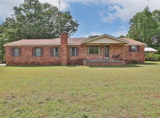 60 Whiterock Rd, Phenix City, AL 36869