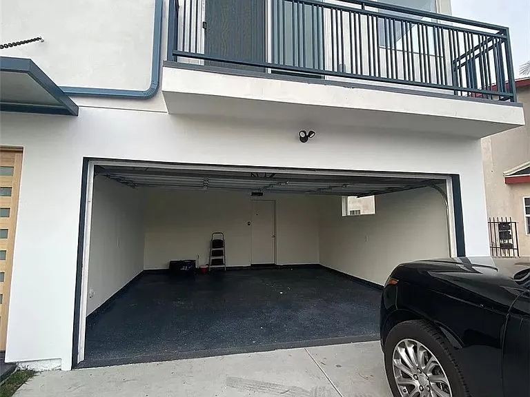 2151 S West View St — Photo 17