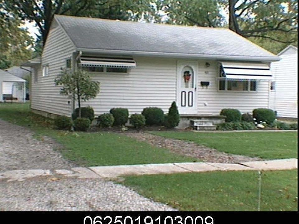 1st image of 405 Marseilles Ave