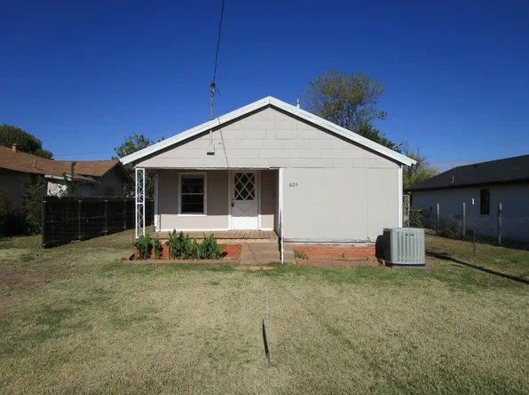 605 E Glisson Ave, Electra, TX 76360
