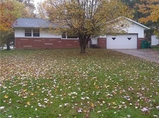 475 Meadowlane Rd, Seven Hills, OH 44131