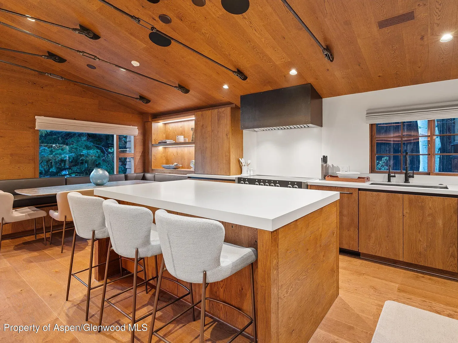 3 bed, 3.5 bath, 2179 sqft, $85,000 — Photo 2