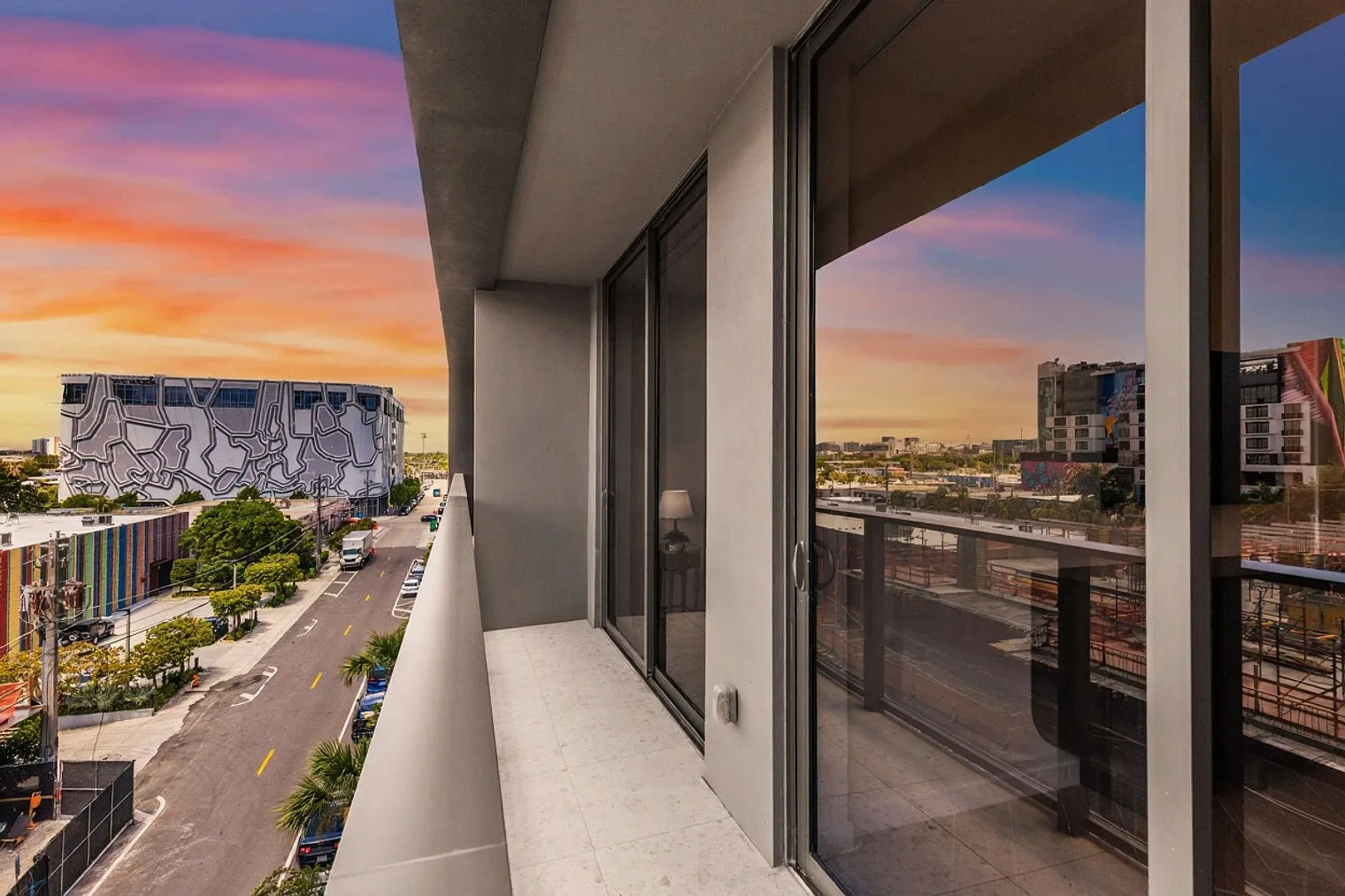 1 bed, 1.0 bath, 635 sqft, $3,599 — Photo 4