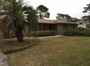 1014 Robert E Lee Dr, Wilmington, NC 28412