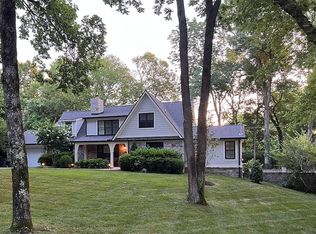 4312 Signal Hill Dr, Nashville, TN 37205