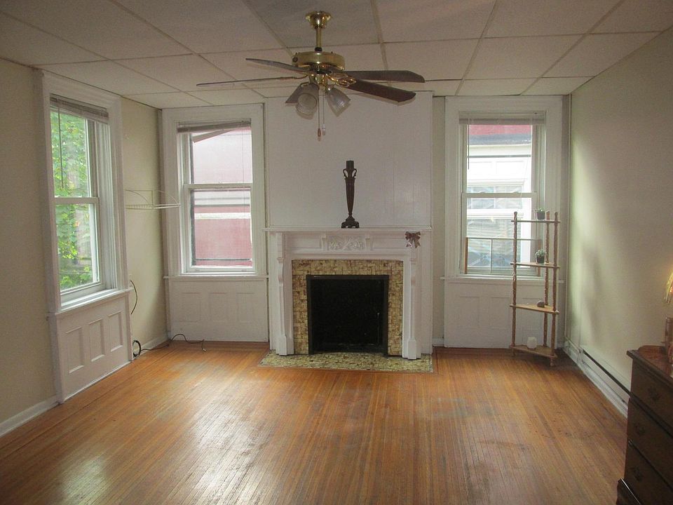 1st image of 63 Richmond Ave