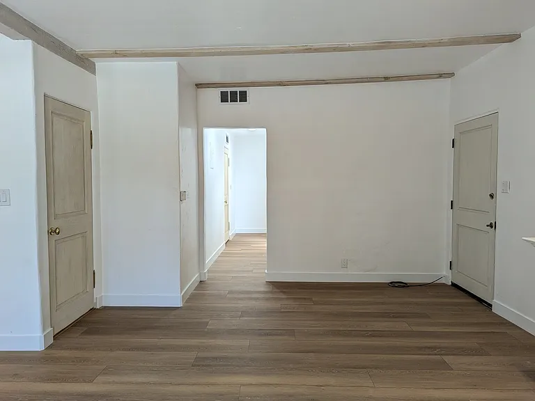 12240 Montana Ave #202 — Photo 8