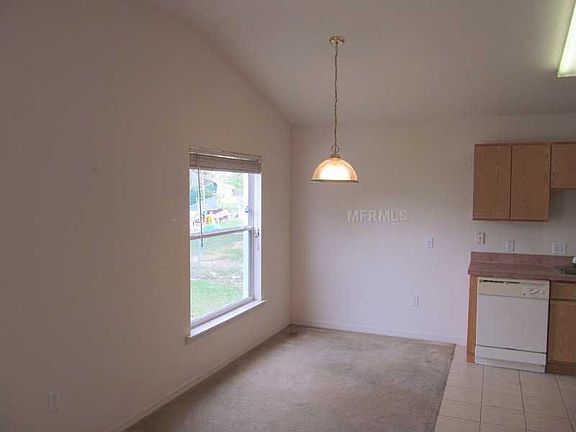 4th image of 307 Erie Ct