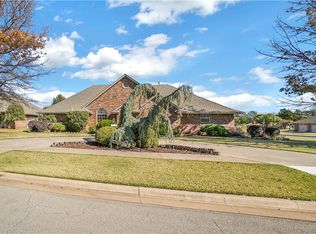 1200 Hickory St, Weatherford, OK 73096