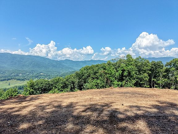 5th image of 125 Shiloh Dr