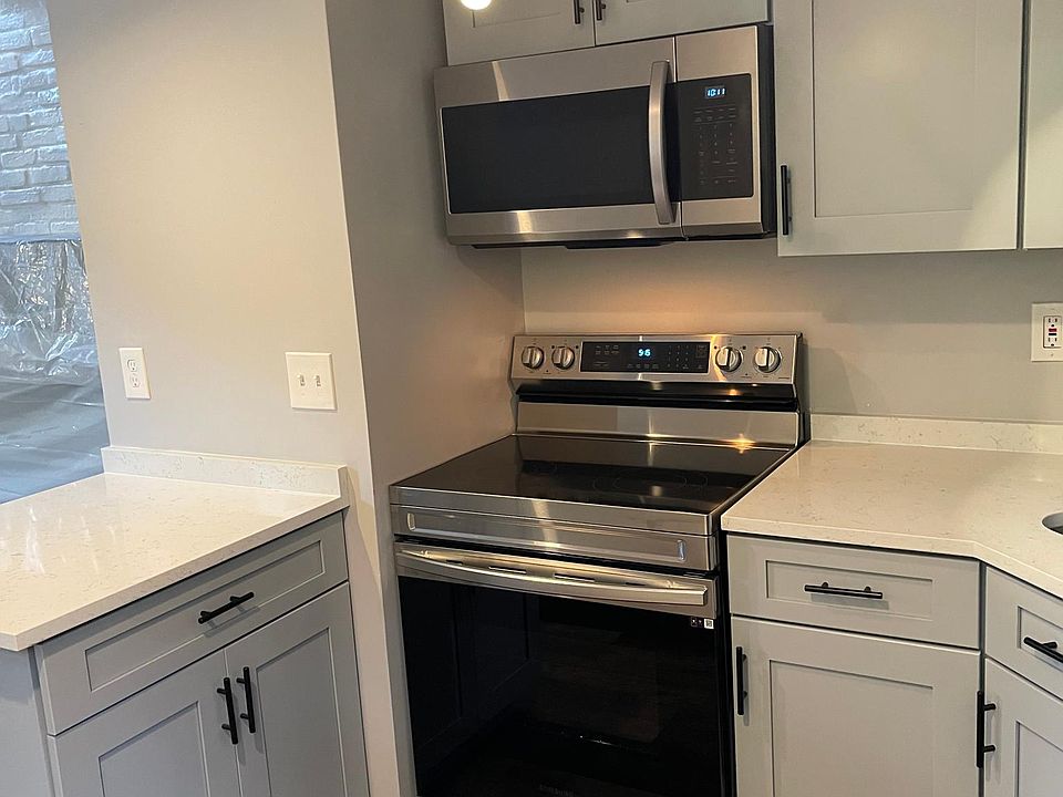 Finishes will be similar to this photo, property is currently under construction.