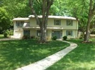 8010 Old Keene Mill Rd, Springfield, VA 22152