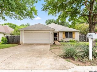 3409 Columbia Dr, Cibolo, TX 78108