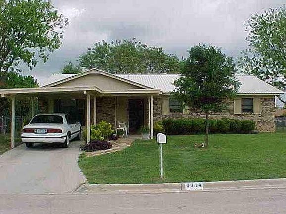 1st image of 3914 Country Side Dr