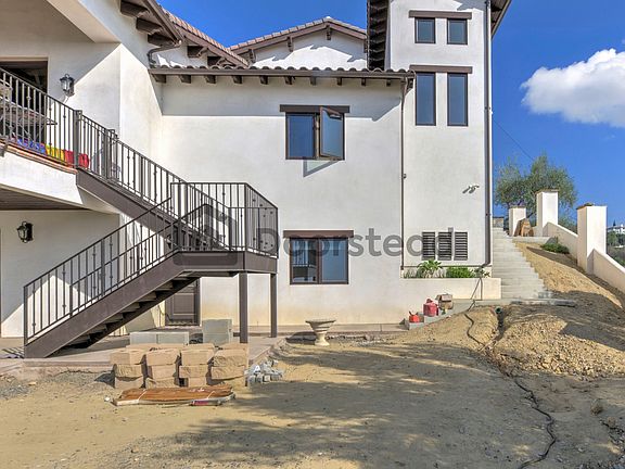 4th image of 1091 Dorothea Rd
