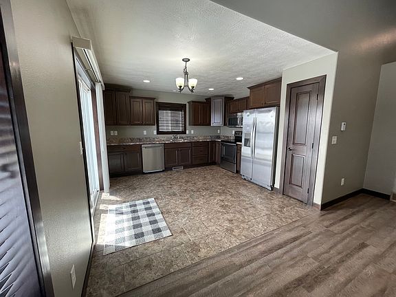 4th image of 5918 S Mandy Ave #5918
