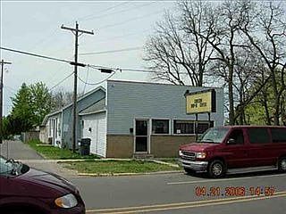 1st image of 109 N Gremps St