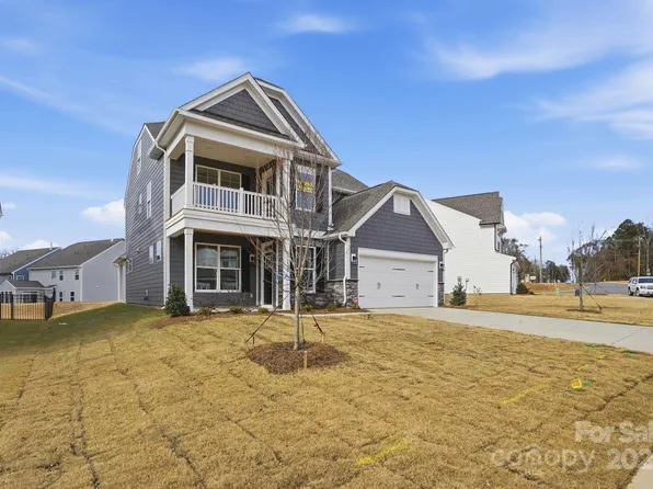 1230 Carrington Dr, Stanley, NC 28164