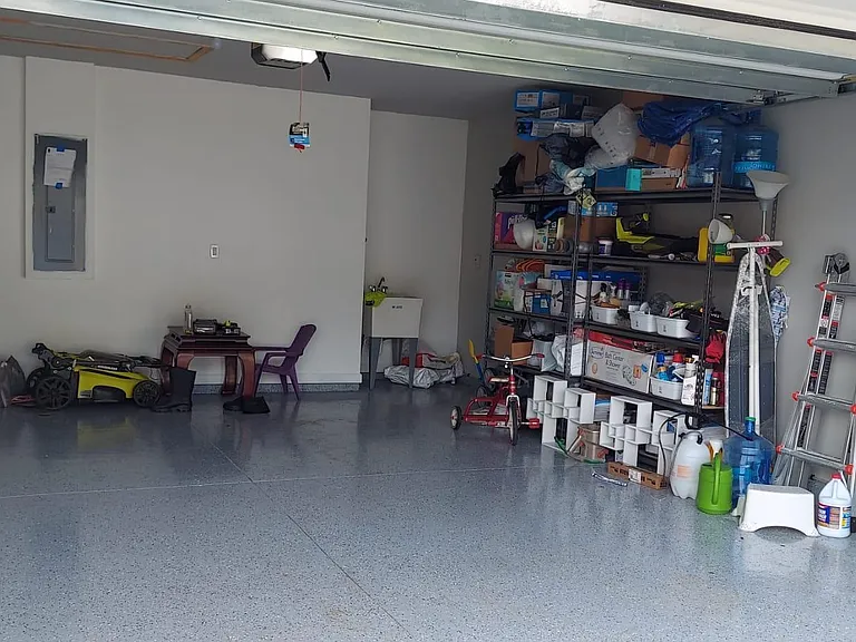 388 Glasgow Dr — Photo 26