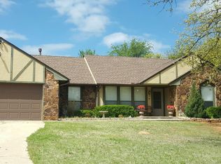 185 Creek Hollow Dr, Choctaw, OK 73020