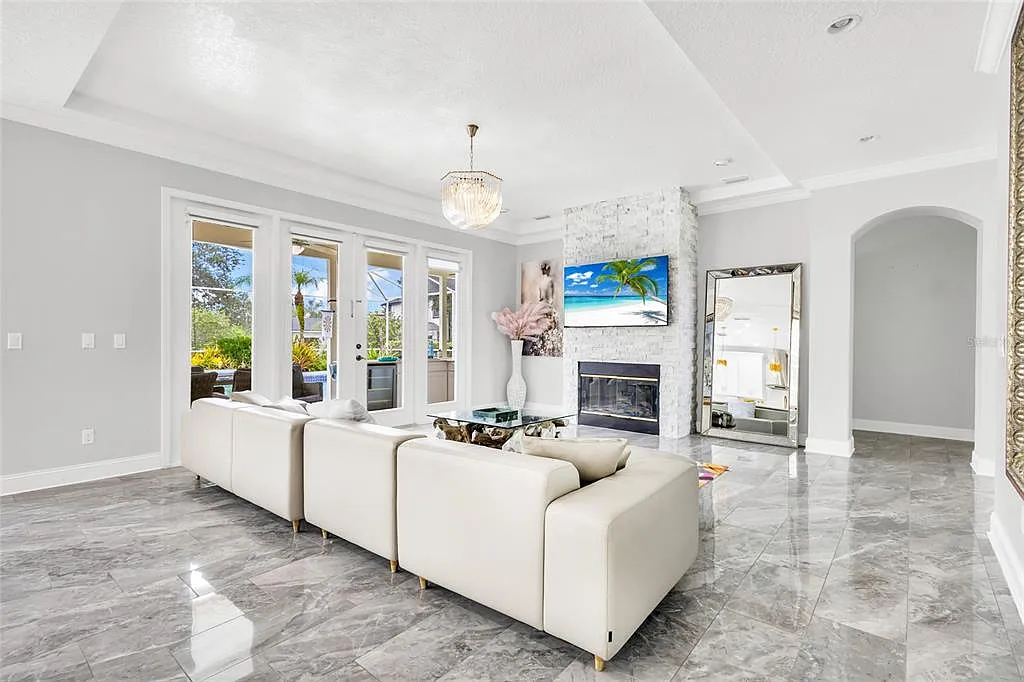 6 bed, 4.5 bath, 3554 sqft, $4,900 — Photo 4