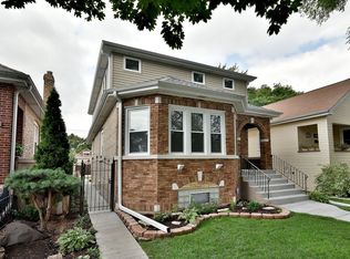 2930 N 73rd Ct, Elmwood Park, IL 60707